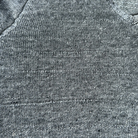 John Varvatos Men’s Linen/Cotton V-Neck Sweater - Picture 6 of 7